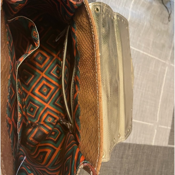 Cute Nichole Lee , leather pocket book - Picture 2 of 3